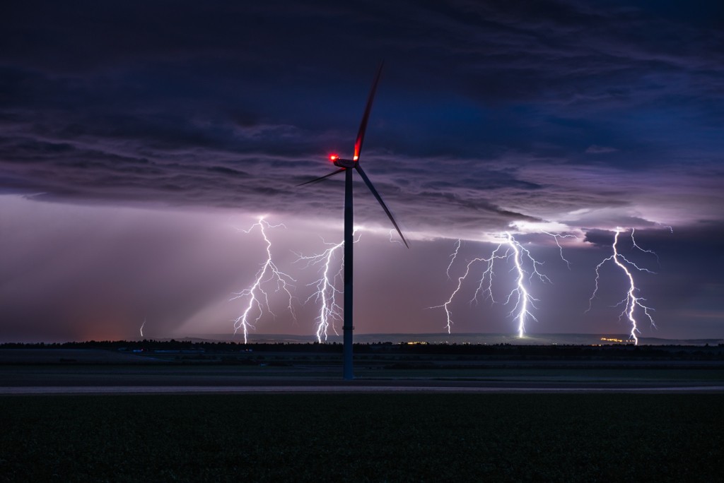 Cellule orageuse en Champagne | Paysage de nuit © Pierre ROLIN - Photographe Nancy - Lorraine / Grand Est