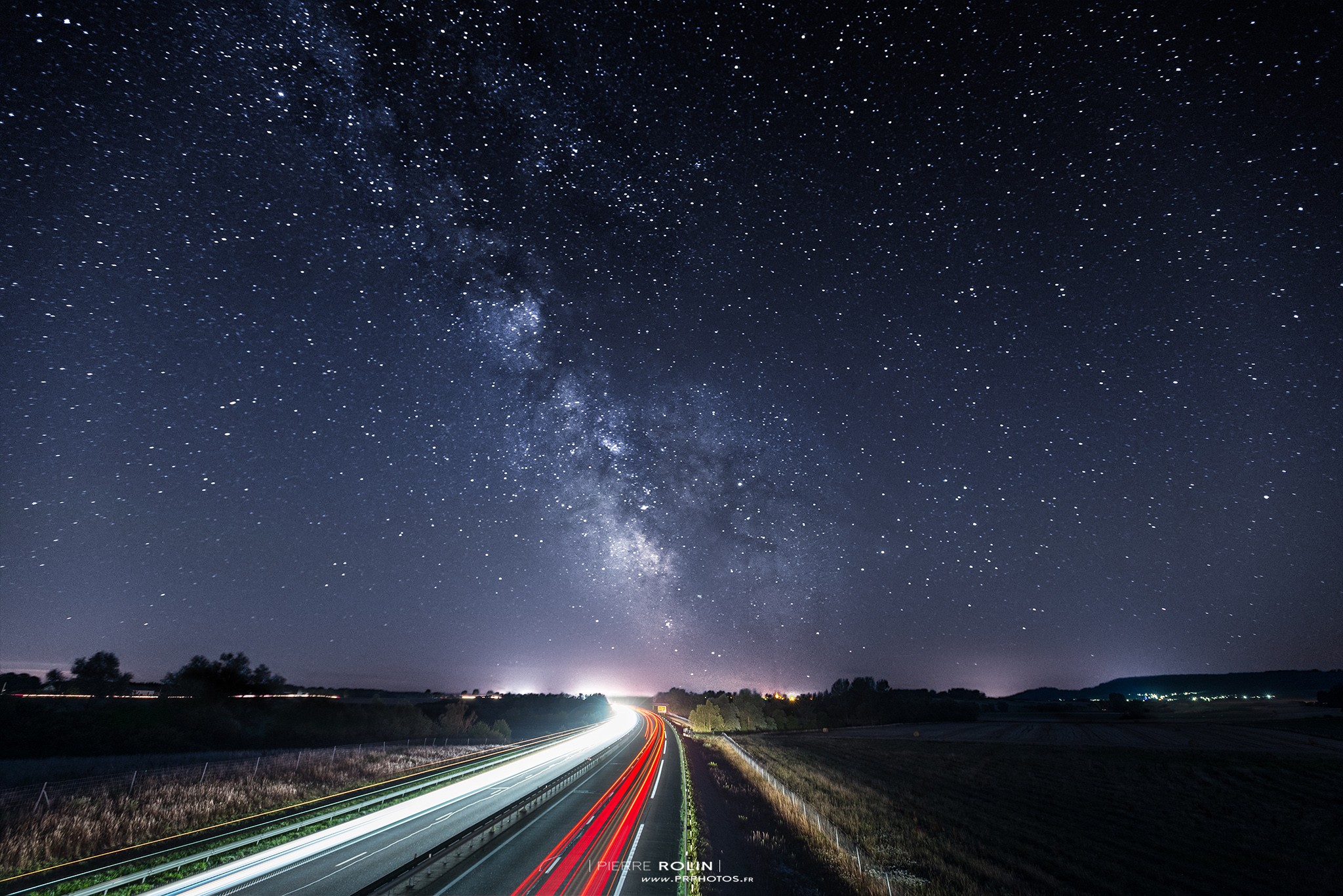 Voie lactée & autoroute | Paysage de nuit © Pierre ROLIN - Photographe Nancy - Lorraine / Grand Est